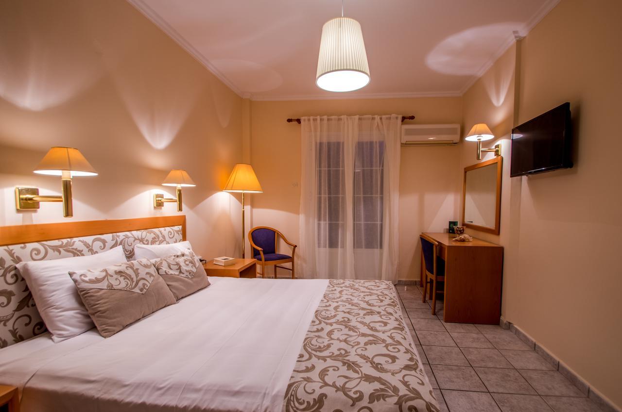 Syros Atlantis Vári
