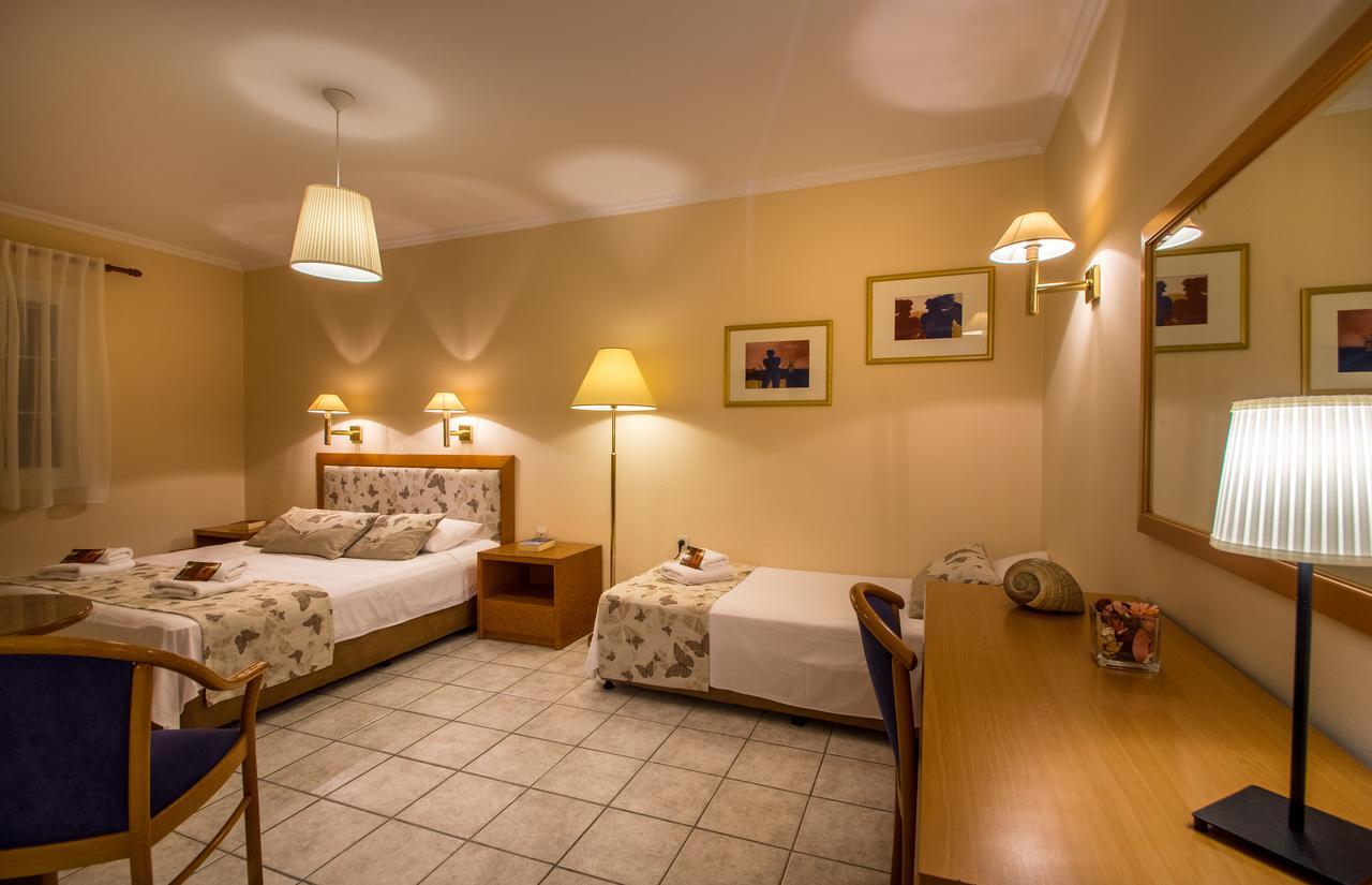 Hotel Syros Atlantis Vári